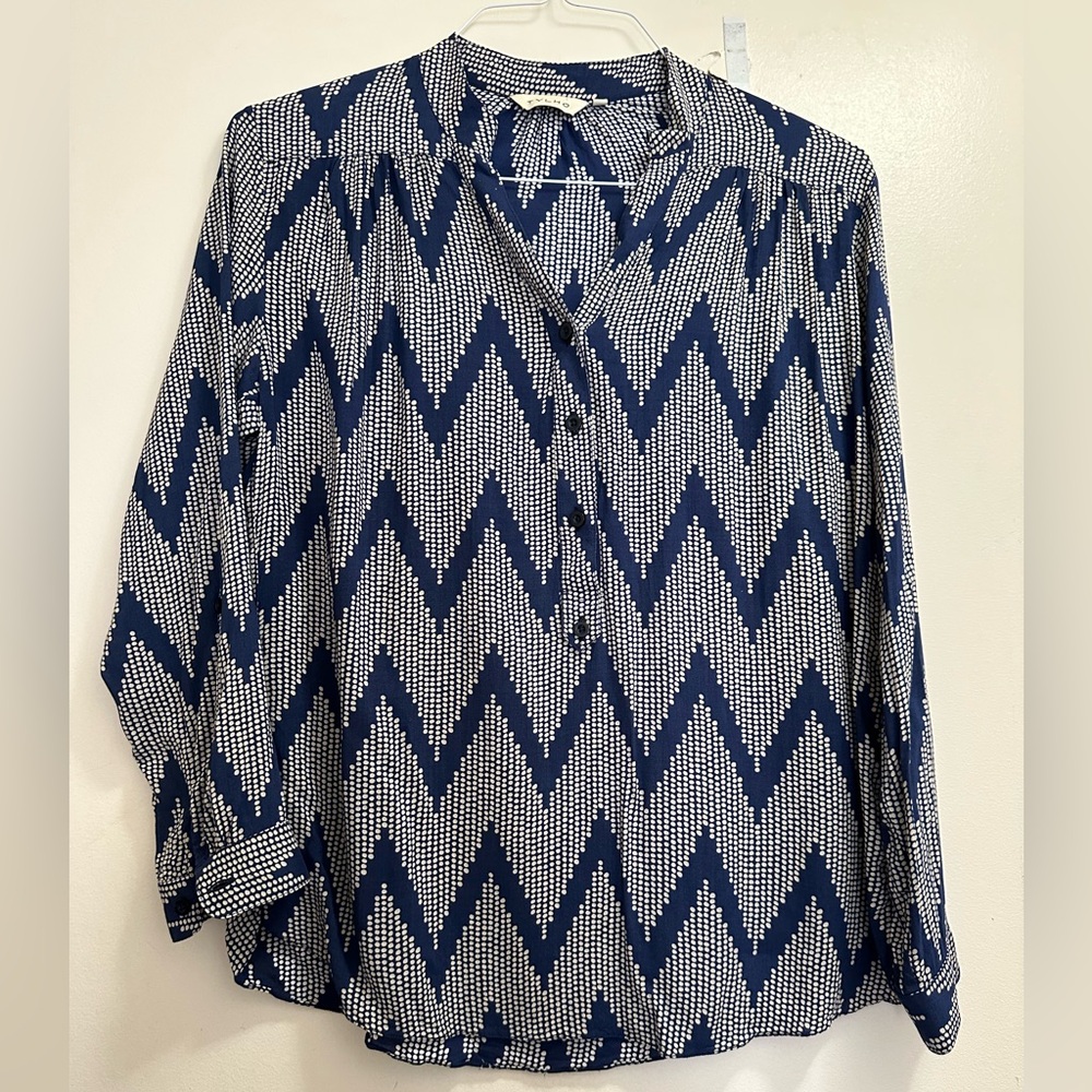 Anthropologie 11.1 TYLHO Women’s Blue And White Zig Zag Polka Dot Blouse Size S